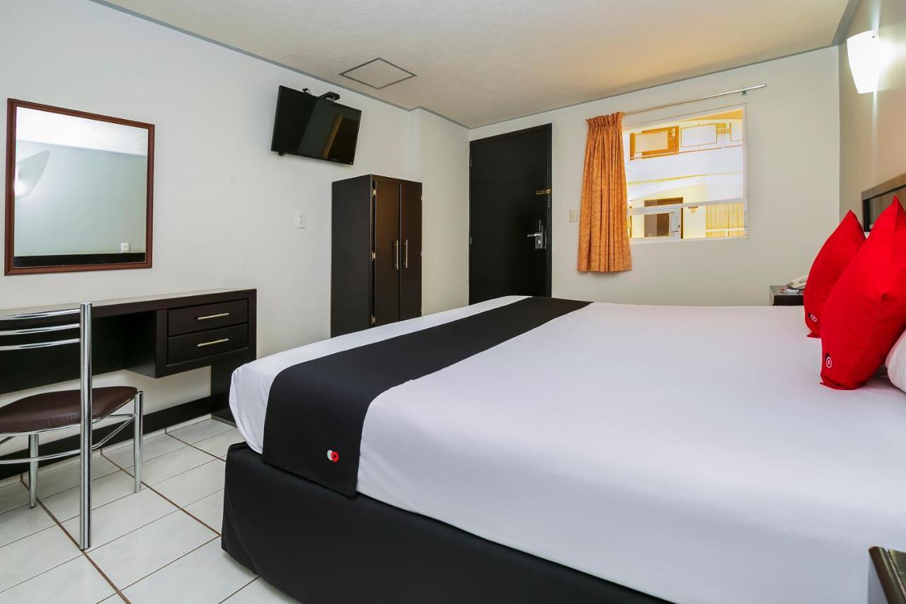 Capital O Hotel Victoria Морелия Екстериор снимка