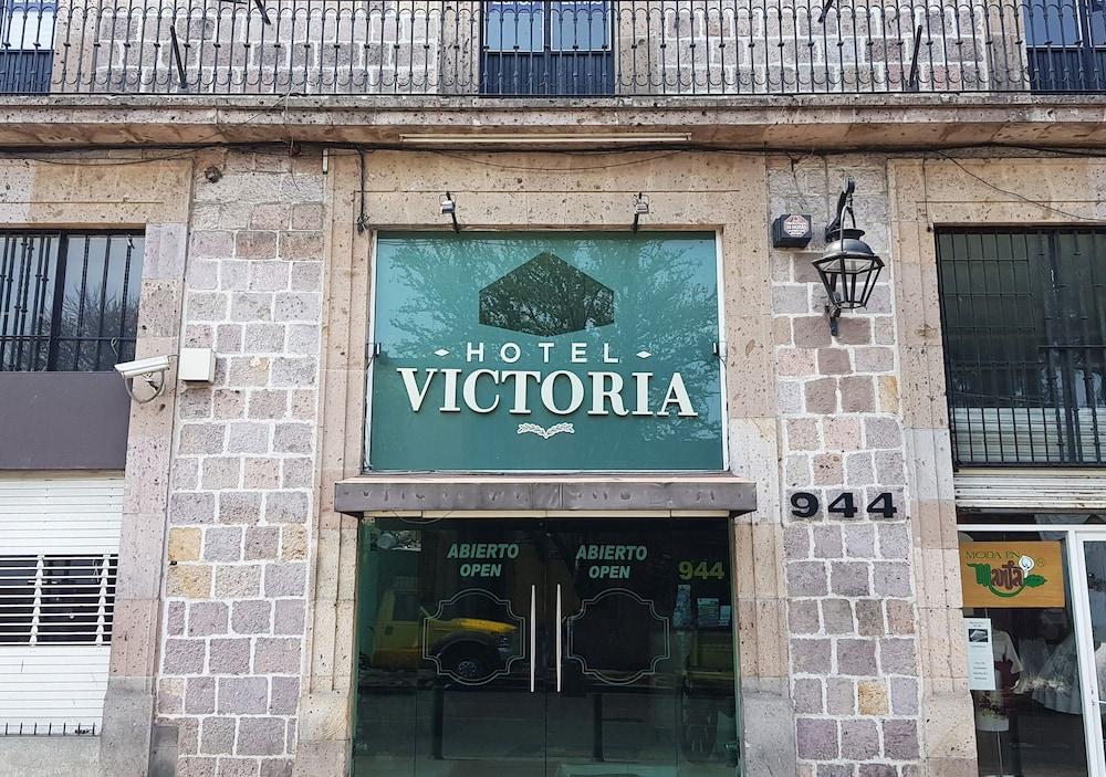 Capital O Hotel Victoria Морелия Екстериор снимка