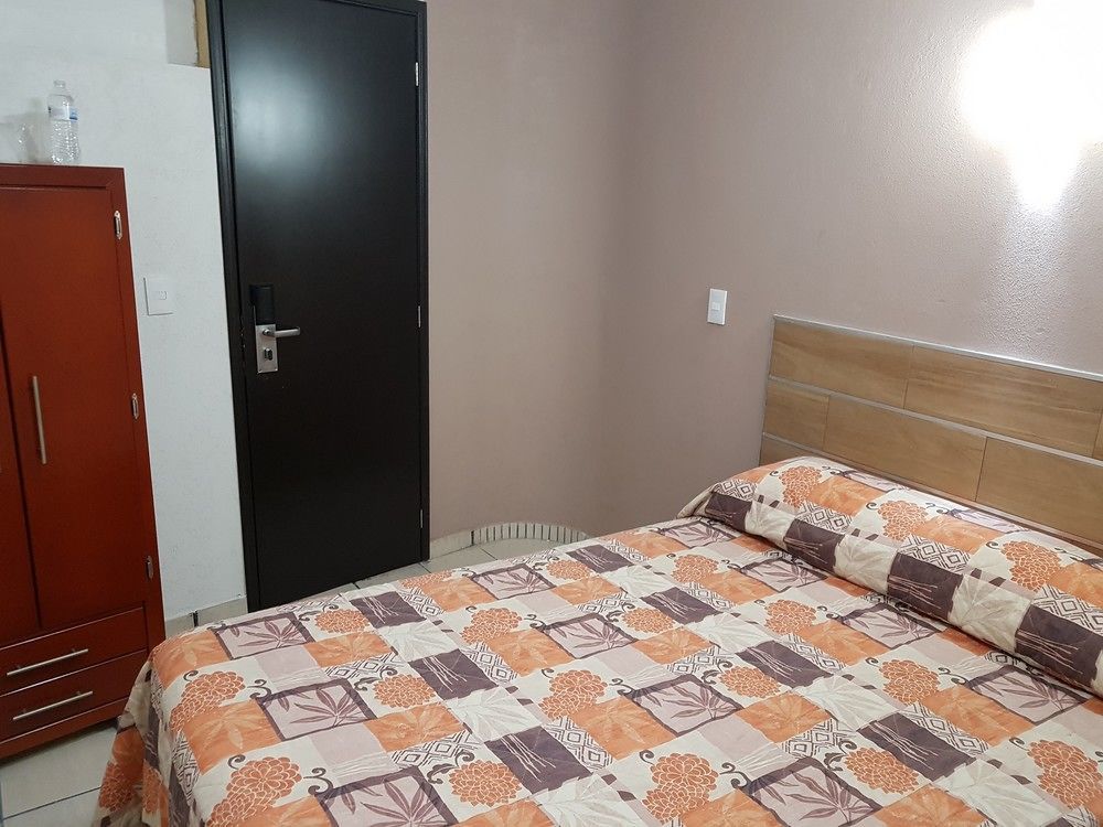 Capital O Hotel Victoria Морелия Екстериор снимка